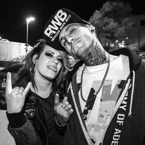 Meet your Posher, Levi